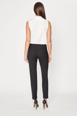 Elie Tahari Pants Jillian Straight Leg Pant