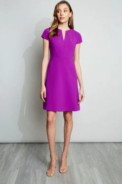 Elie Tahari Dresses & Jumpsuits Short Sleeve Dart Dress 13 Elie Tahari Dresses & Jumpsuits Short Sleeve Dart Dress