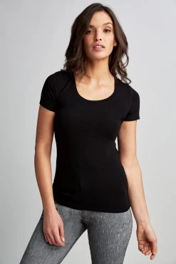 Elie Tahari Quincy Crewneck Knit